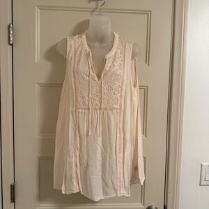 ⭐️ 5 for $25. Torrid top